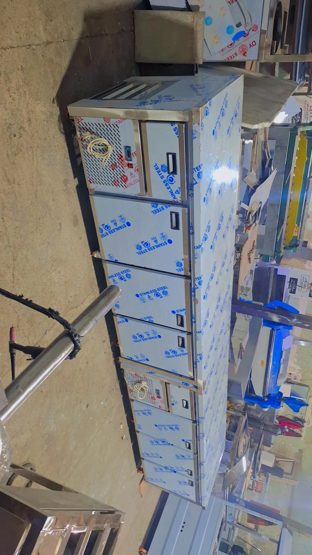 فریزر میزکاری